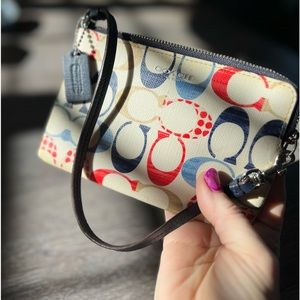 Retro wristlet COACH